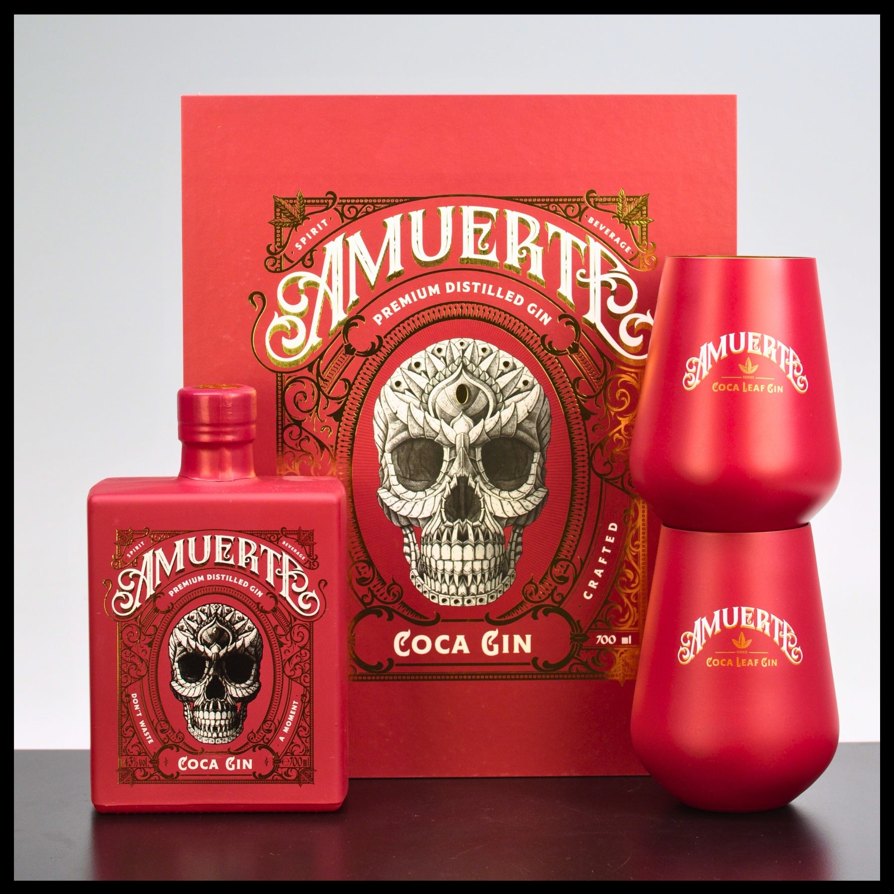 Amuerte Coca Leaf Gin Red Edition Geschenkbox mit 2 Gläsern 0,7L - 43% Vol. - Trinklusiv