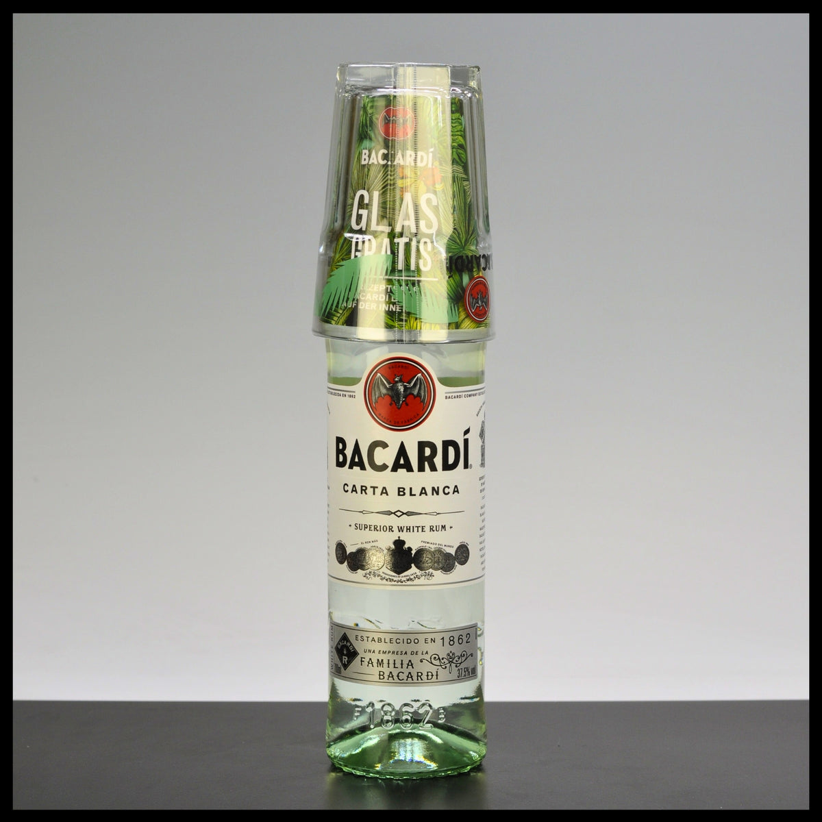 Bacardi Carta Blanca Superior White Rum Onpack mit Glas 0,7L - 37,5% Vol. - Trinklusiv