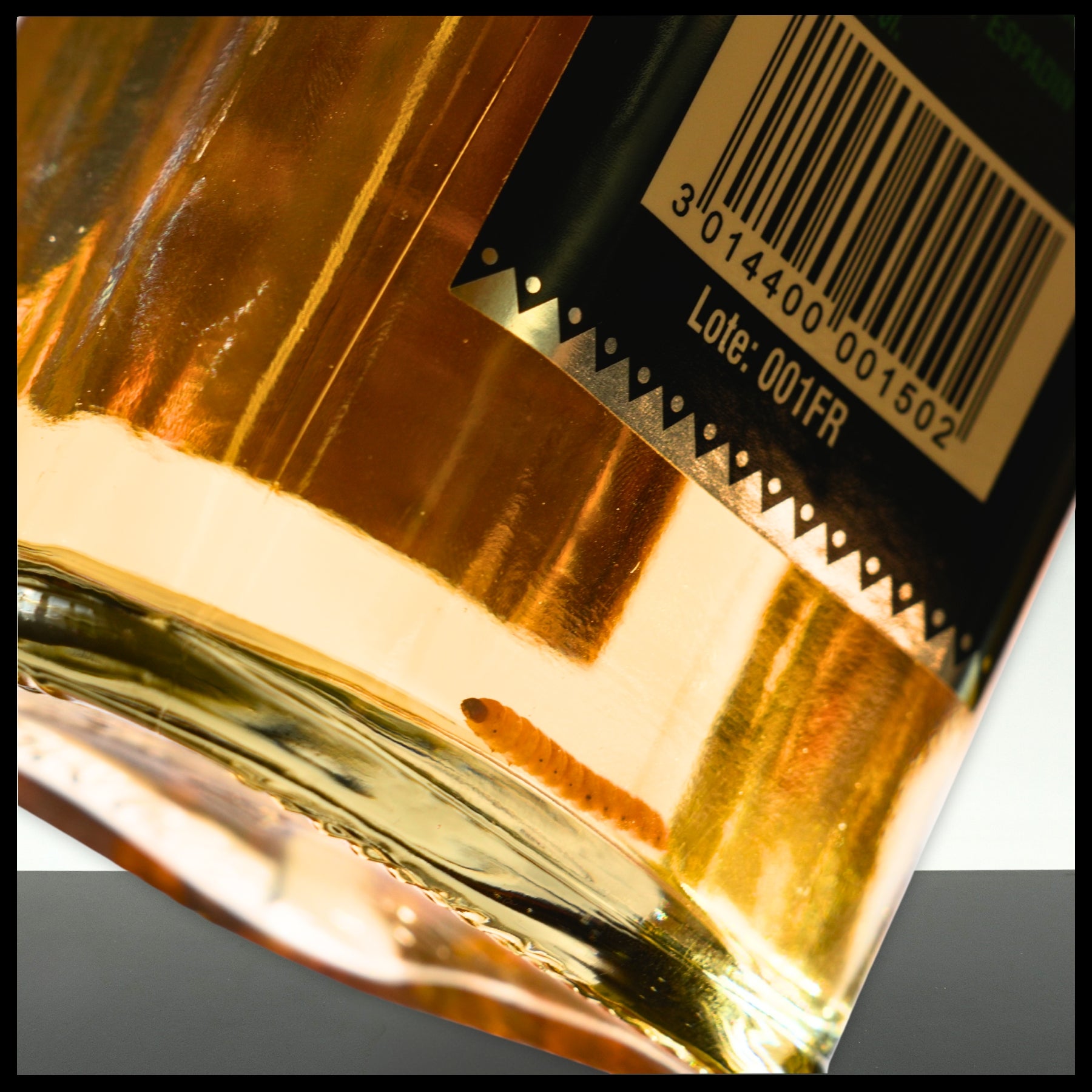 Beneva Mezcal mit Wurm 0,7L - 38% Vol. - Trinklusiv
