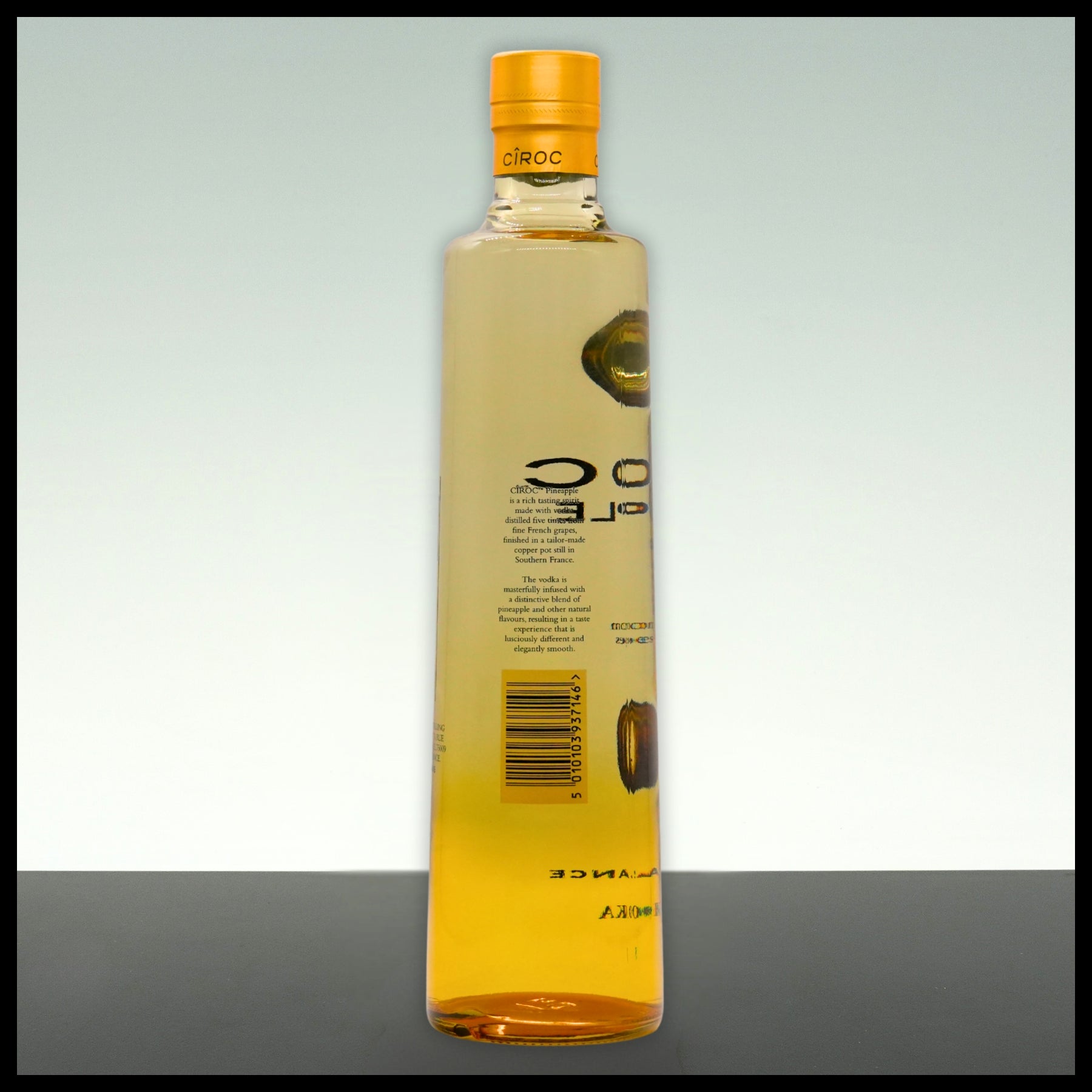 Ciroc Pineapple Flavoured Vodka 0,7L - 37,5% Vol. - Trinklusiv