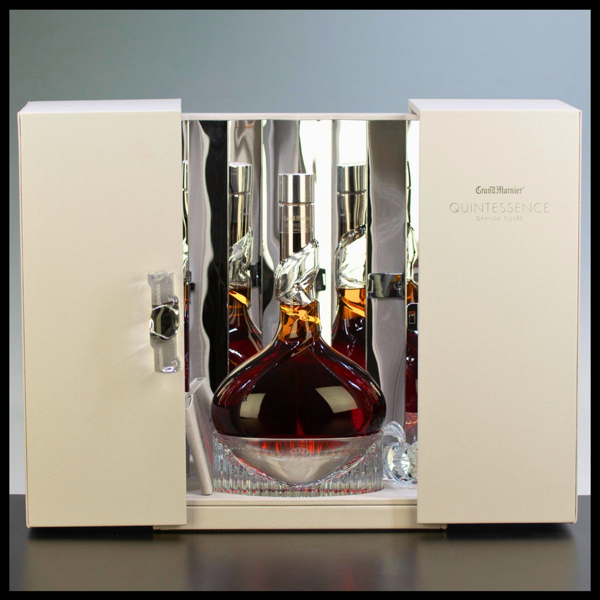 Grand Marnier Quintessence Grande Cuvée 0,7L - 40% Vol. - Trinklusiv