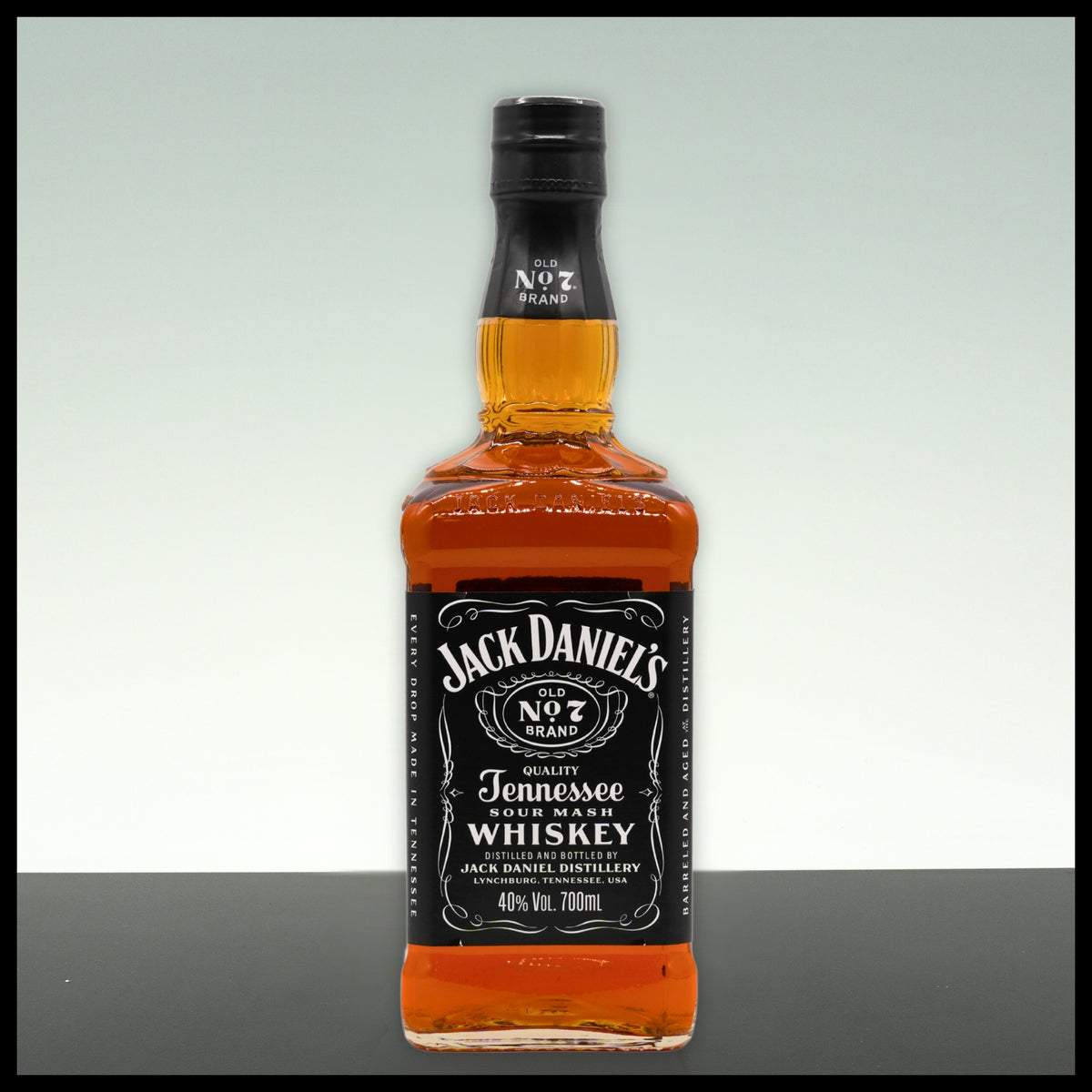 Jack Daniel's Old No. 7 Tennessee Whiskey 0,7L - 40% Vol. - Trinklusiv