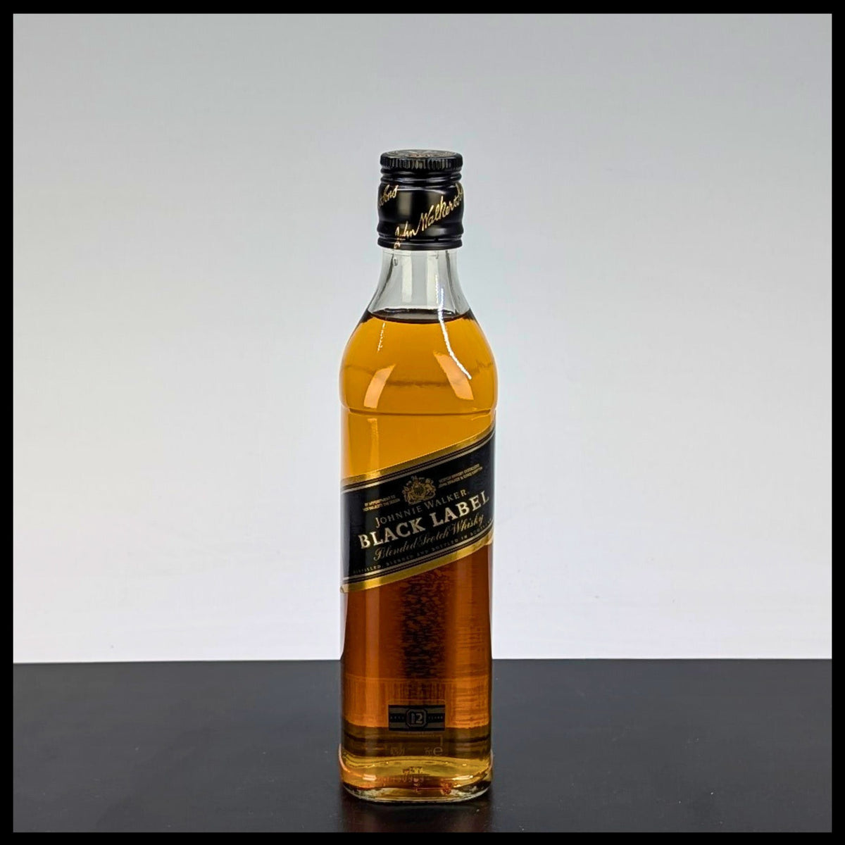 Johnnie Walker Black Label 12 YO Blended Whisky 0,35L - 40% Vol. - Trinklusiv