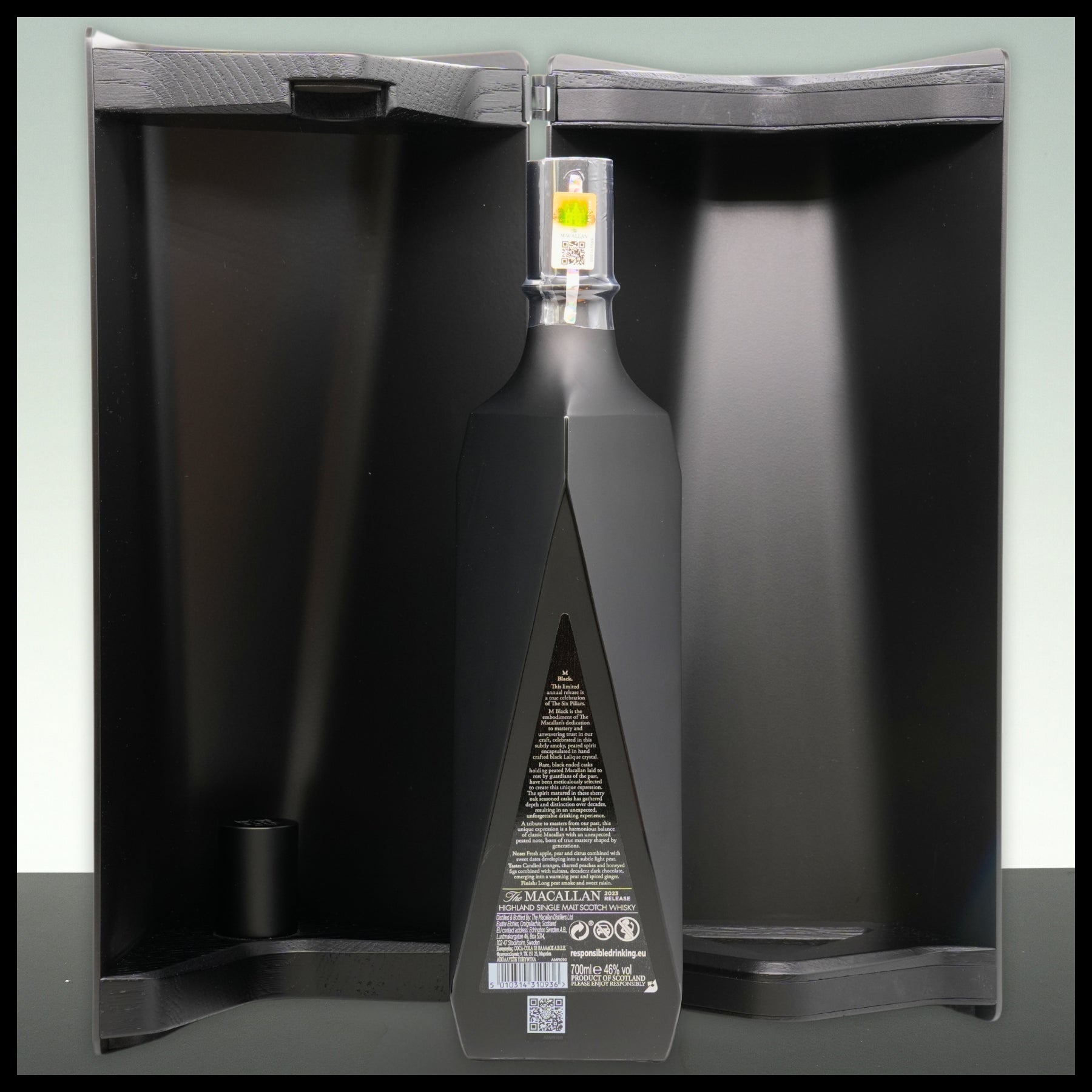 Macallan M Decanter BLACK Release 2023 0,7L - 46% Vol. - Trinklusiv