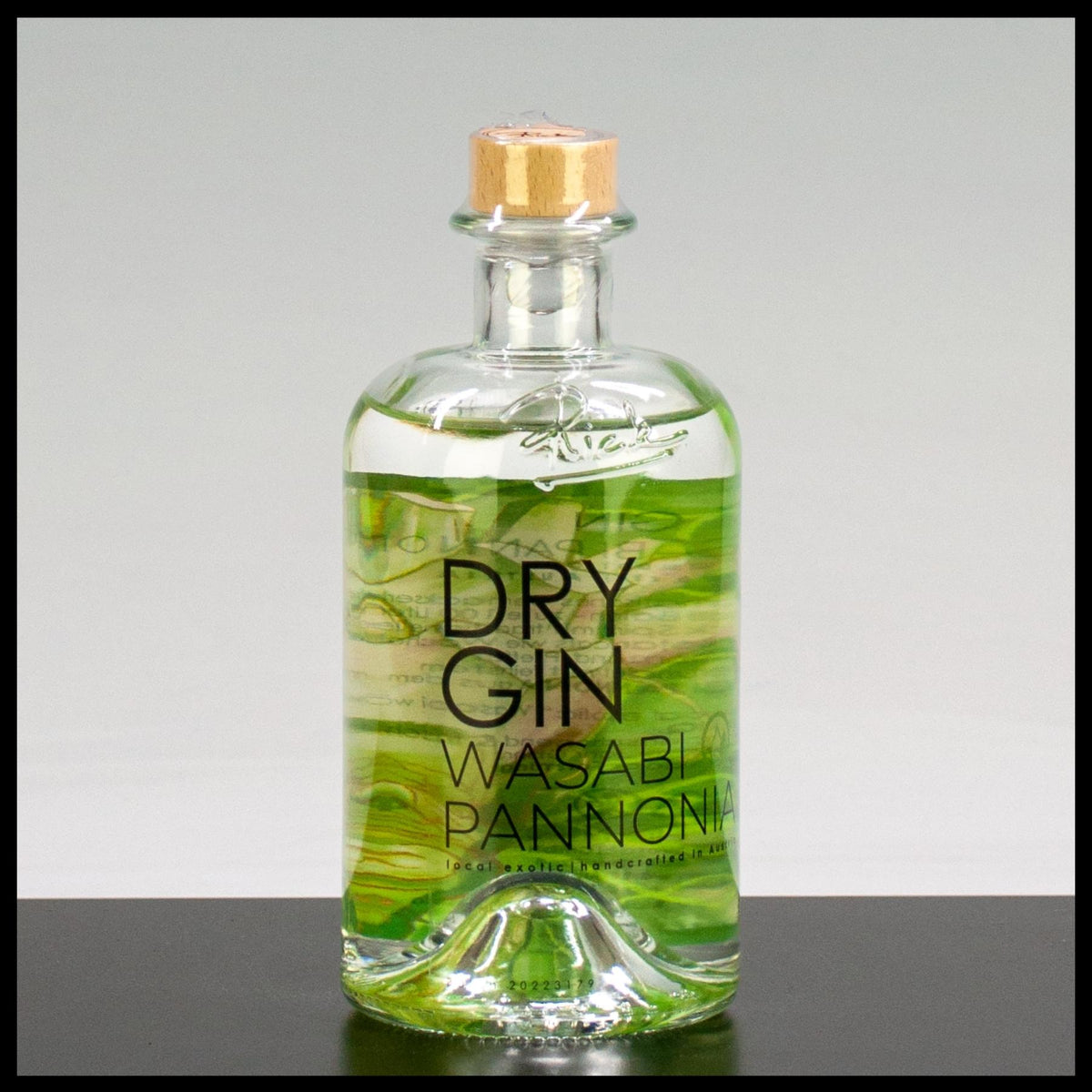 Wasabi Pannonia Dry Gin 0,5L - 45% Vol. - Trinklusiv