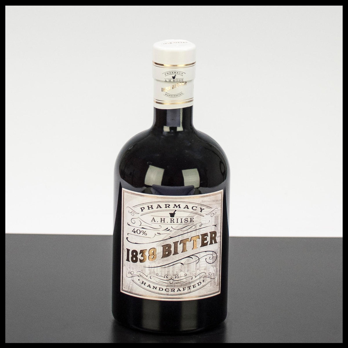 A.H. Riise Pharmacy 1838 Bitter 0,7L - 40% Vol. - Trinklusiv