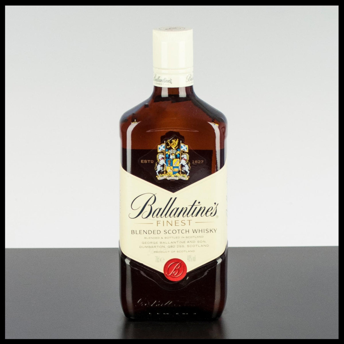 Ballantine's Finest Blended Whisky 0,7L - 40% Vol. - Trinklusiv