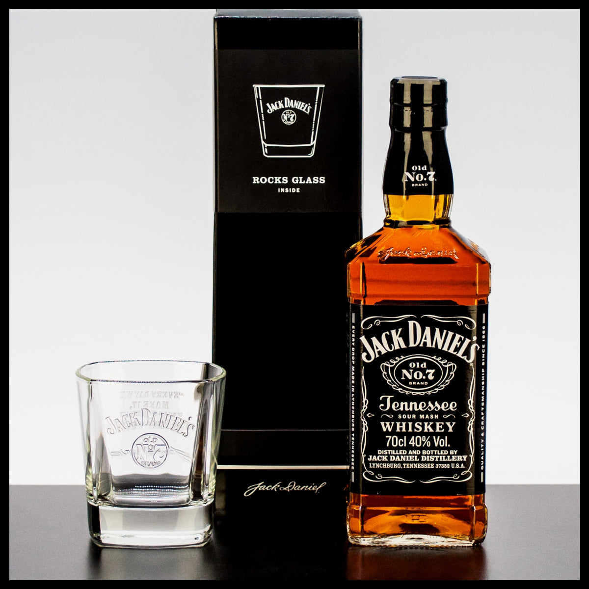 Jack Daniel's Old No. 7 Tennessee Whiskey Geschenkbox mit Glas 0,7L - 40% Vol. - Trinklusiv