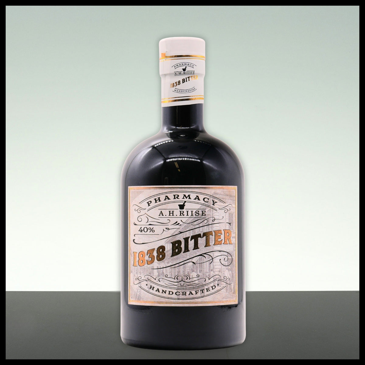A.H. Riise Pharmacy 1838 Bitter 0,7L - 40% Vol. - Trinklusiv