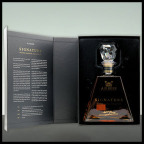 A.H. Riise Signature Master Blender Collection 0,7L - 43,9% Vol. - Trinklusiv