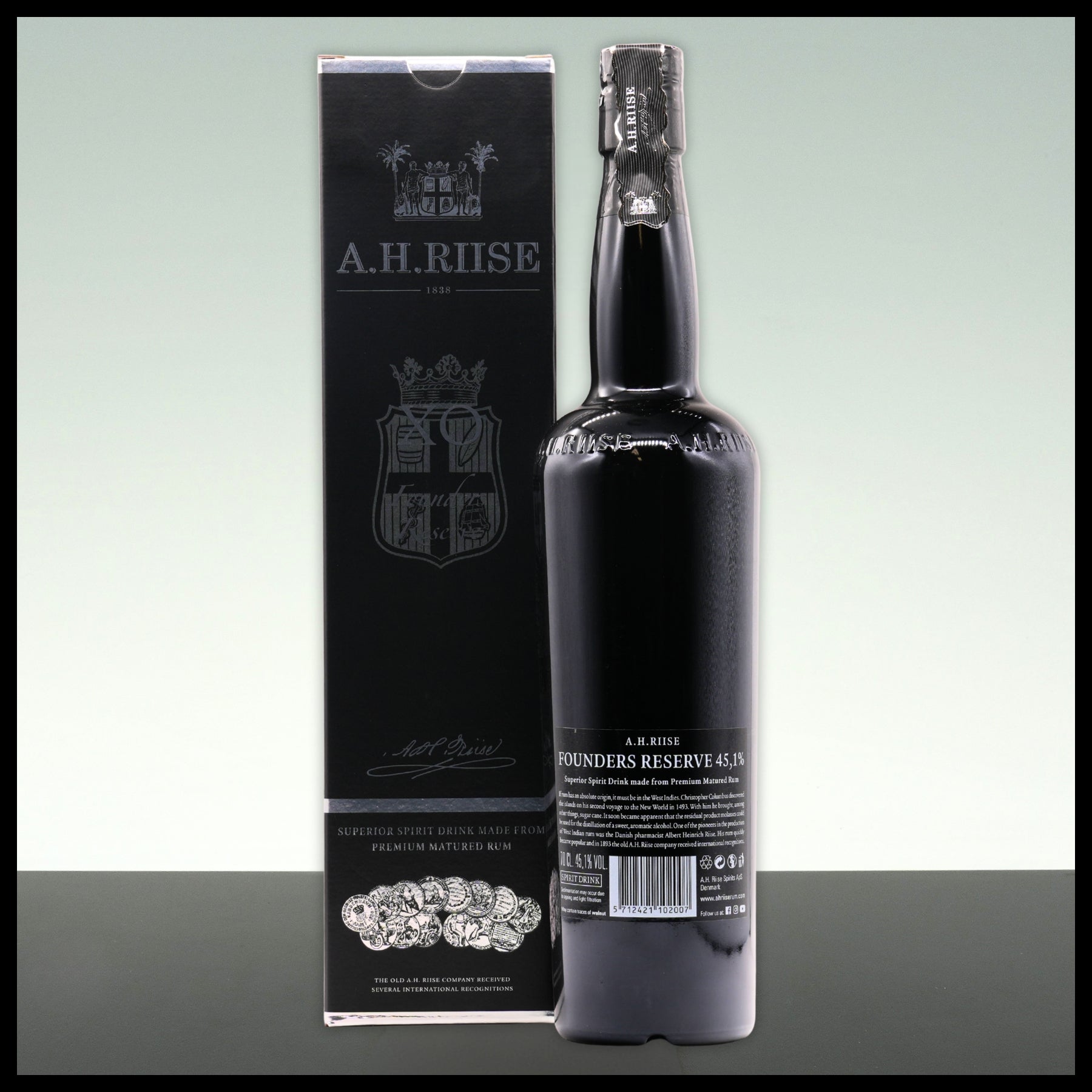 A.H. Riise XO Founders Reserve Rum Nr. 4 0,7L - 45,1% Vol. - Trinklusiv