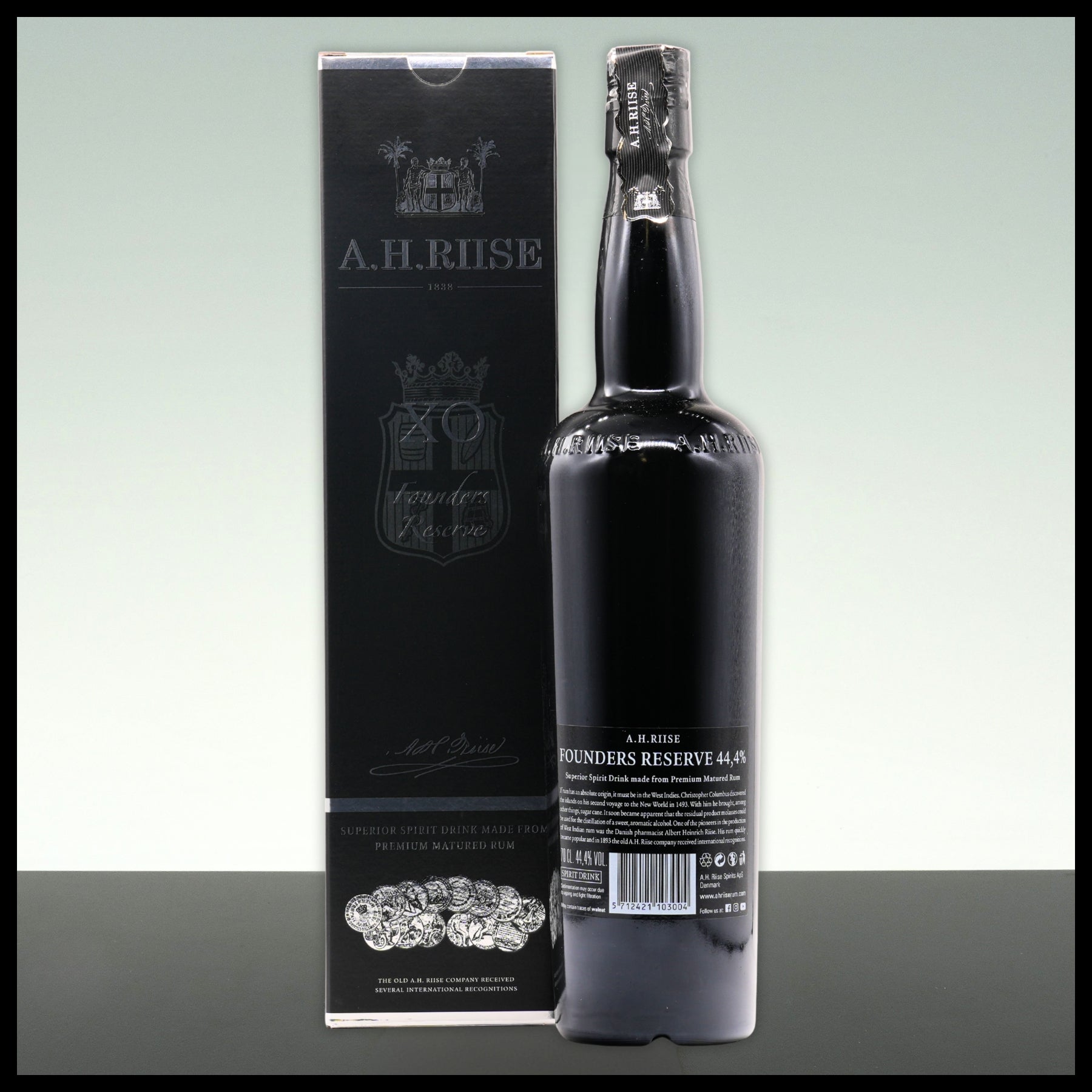 A.H. Riise XO Founders Reserve Rum Nr. 5 0,7L - 44,4% Vol. - Trinklusiv