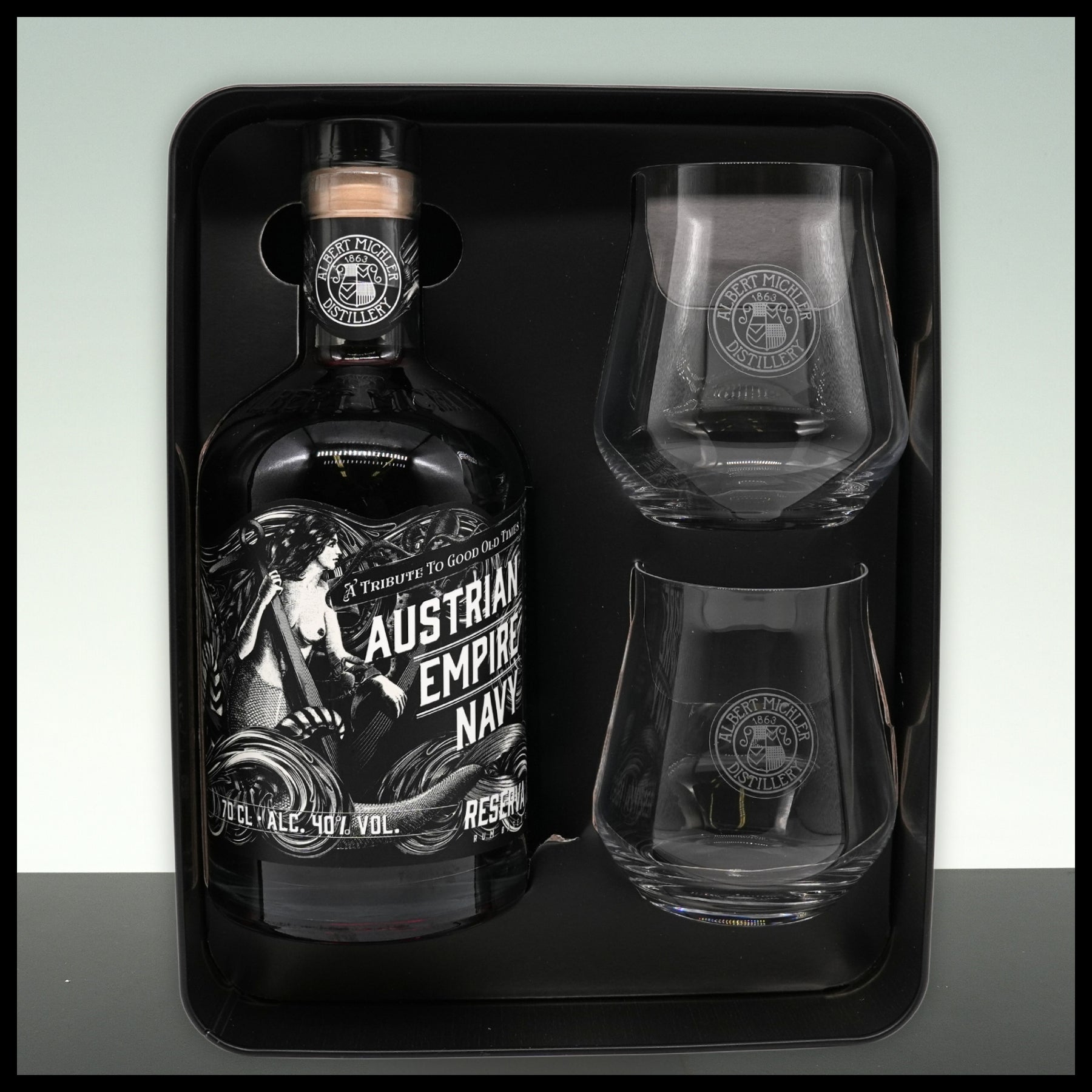 Austrian Empire Navy Rum Reserva 1863 Geschenkbox mit 2 Gläsern 0,7L - 40% Vol.