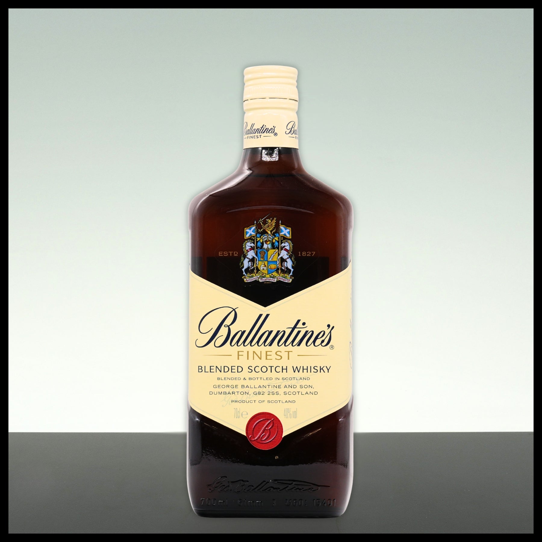 Ballantine's Finest Blended Whisky 0,7L - 40% Vol. - Trinklusiv