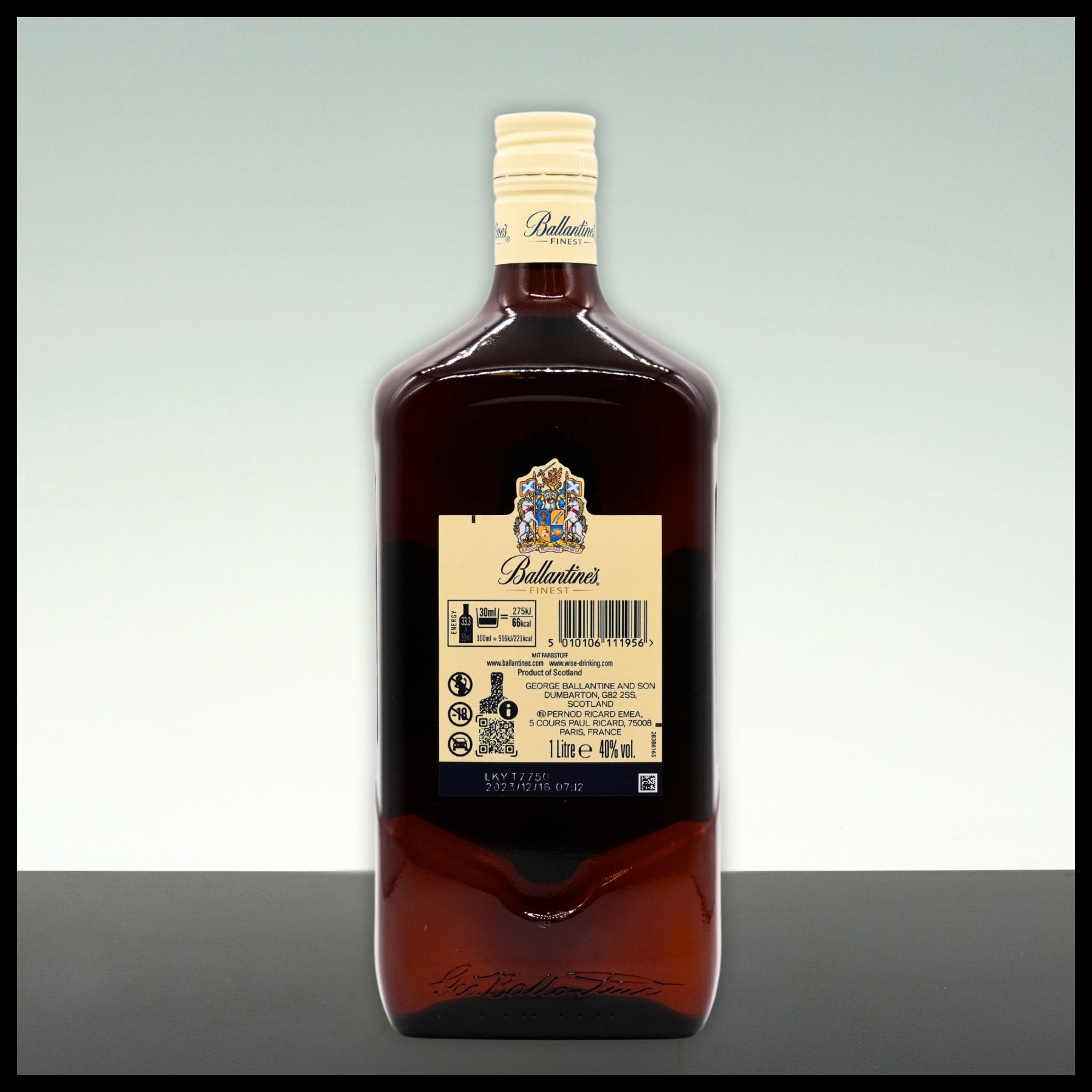 Ballantine's Finest Blended Whisky 1L - 40% Vol.