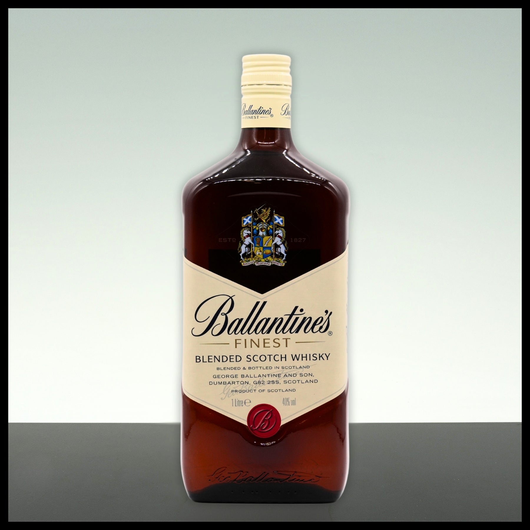Ballantine's Finest Blended Whisky 1L - 40% Vol.
