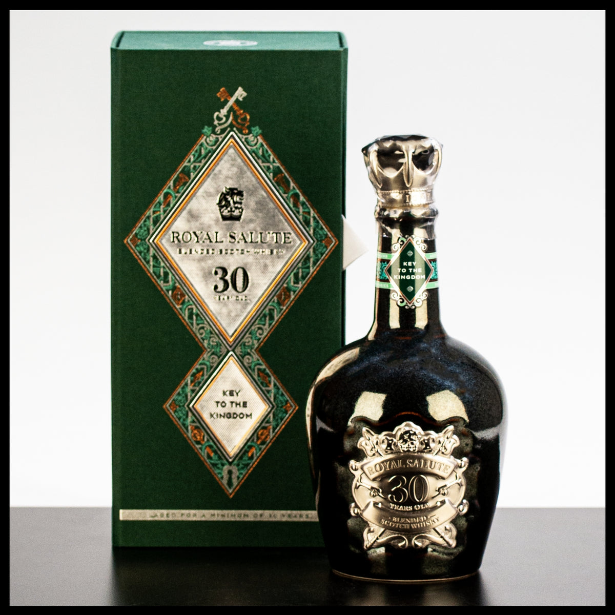 Chivas Regal 30 YO Royal Salute "Key to the Kingdom" Whisky 0,5L - 40% Vol. - Trinklusiv