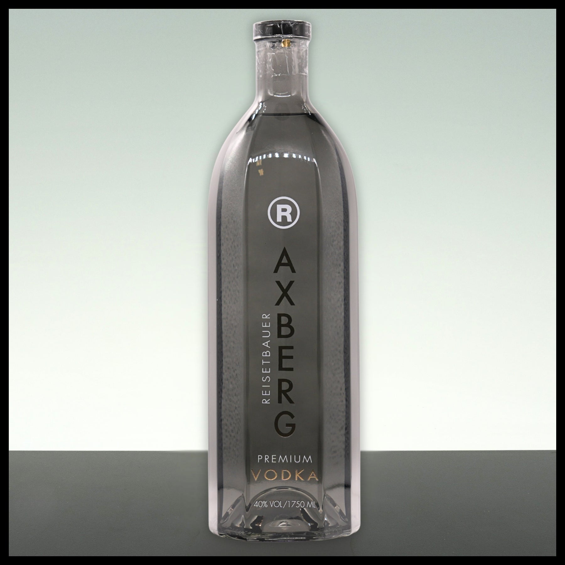 Reisetbauer Axberg Premium Vodka 1,75L - 40% Vol. - Trinklusiv