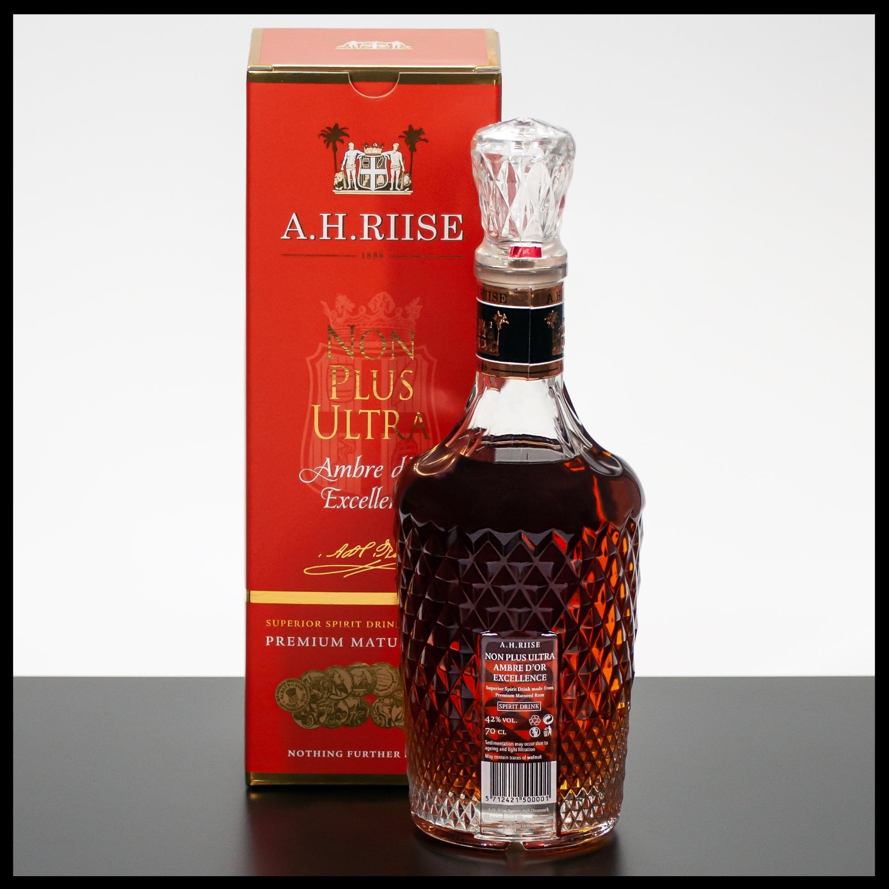 A.H. Riise Non Plus Ultra Ambre d'Or Excellence 0,7L - 42% - Trinklusiv