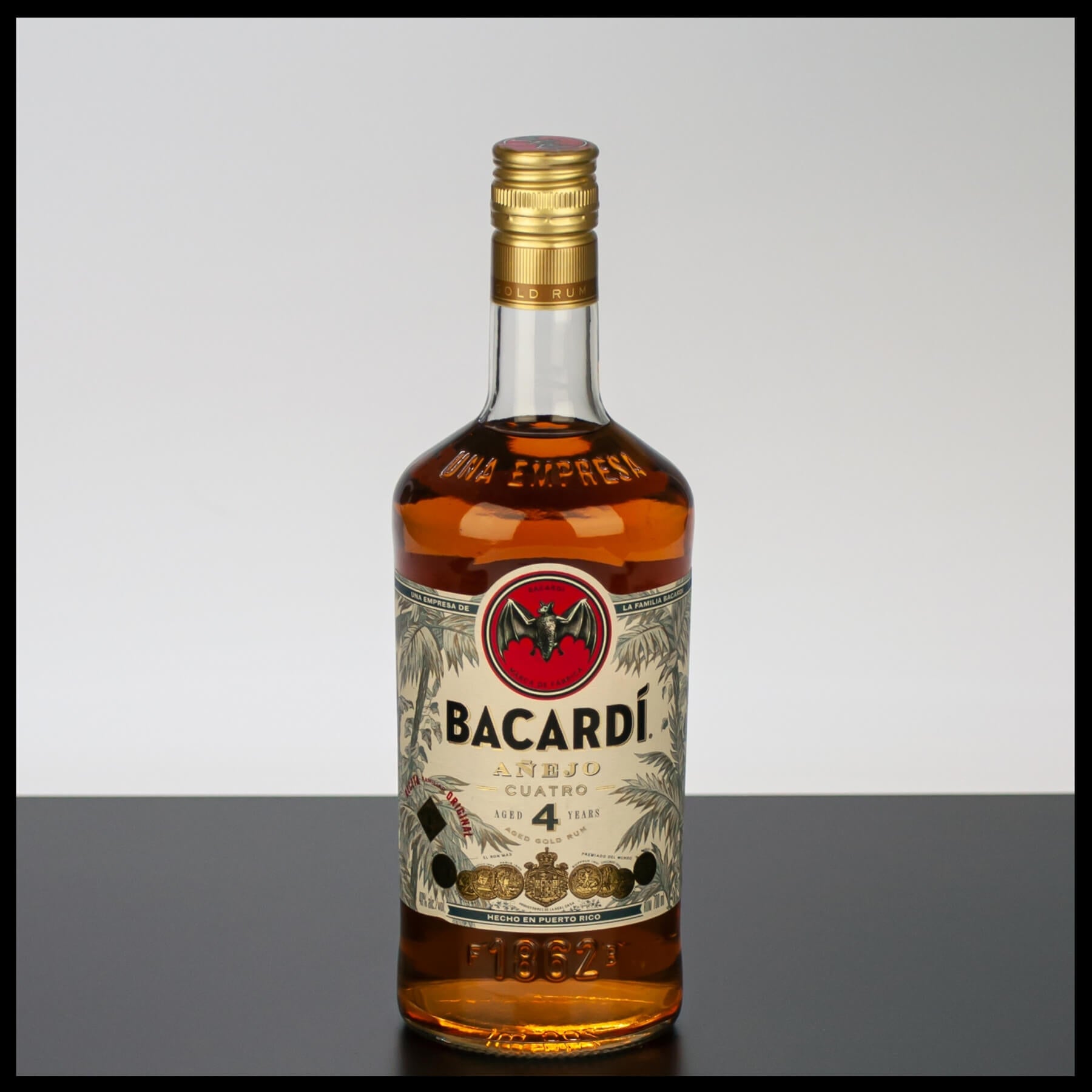Bacardi 4 YO Anejo Cuatro Gold Rum 0,7L - 40% Vol. - Trinklusiv