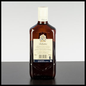 Ballantine's Finest Blended Whisky 0,7L - 40% Vol. - Trinklusiv