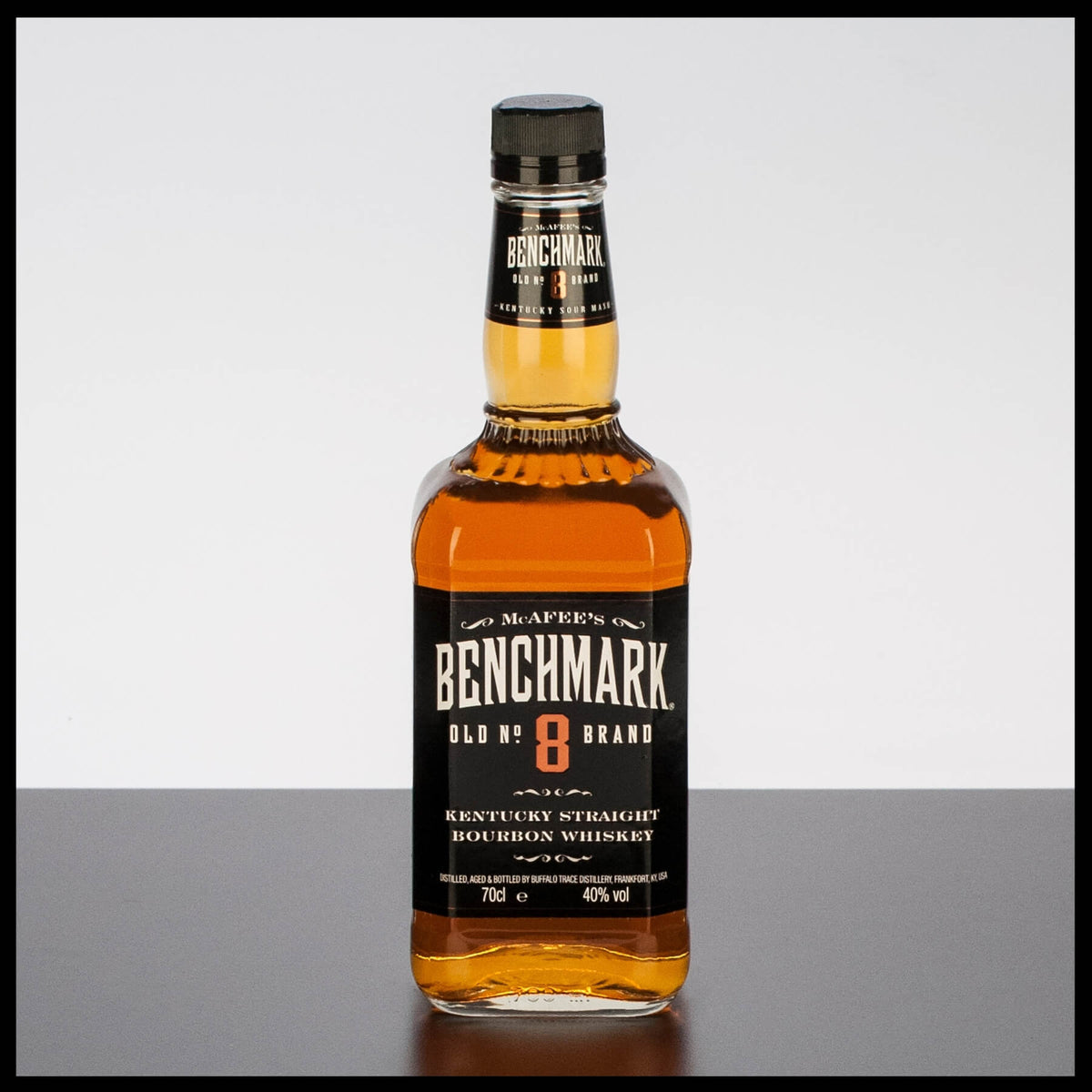 Benchmark Old No. 8 Kentucky Straight Bourbon Whiskey 0,7L - 40% Vol. - Trinklusiv