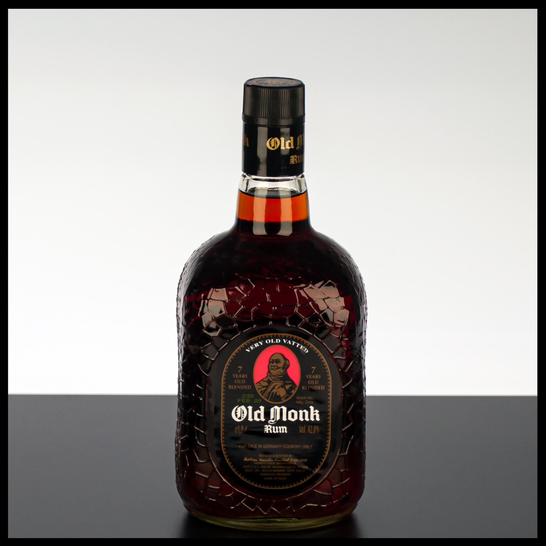 Old Monk 7 YO Rum 1L - 42,8% Vol. - Trinklusiv