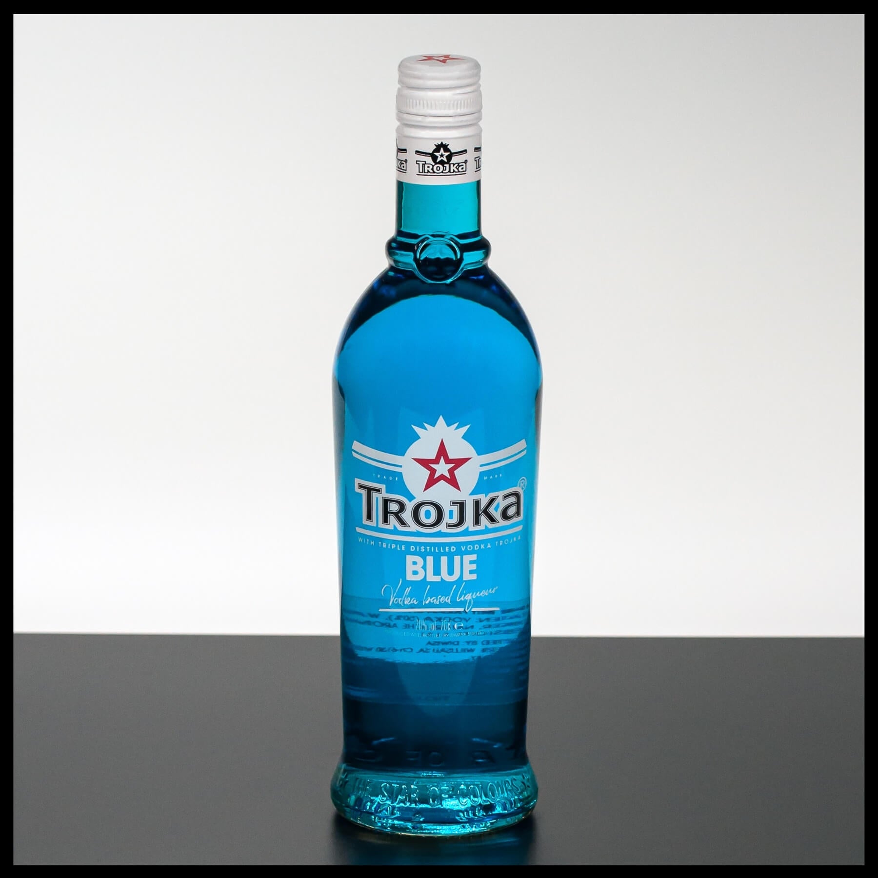 Trojka Vodka Blue Likör 0,7L - 20% Vol. - Trinklusiv